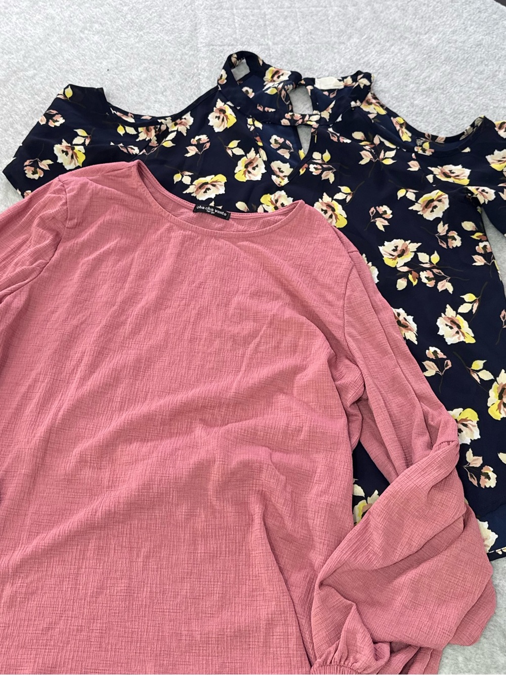 cha cha vente Rose Pink Long Sleeve L Sienna Sky Ruffle cold shoulder Tops lot 2